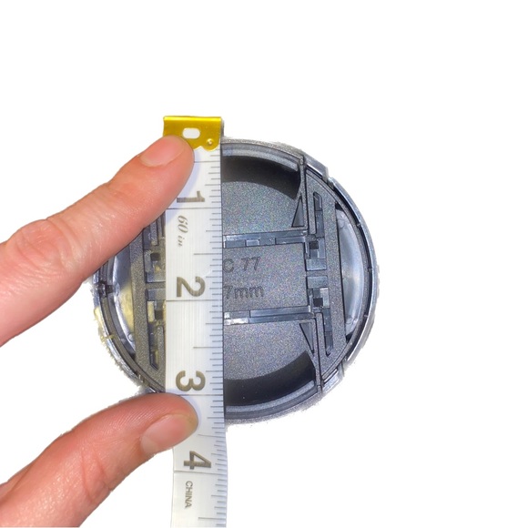 ♥️Universal Center Pinch Snap-on Front Lens Cap - Picture 7 of 8